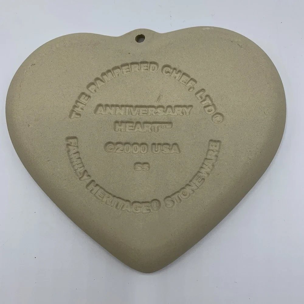 Pampered Chef Anniversary Heart 2000 Clay Cookie Mold Millenium Retired Baking